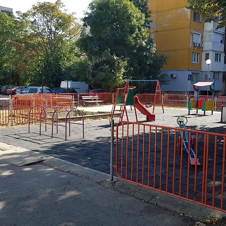 Апартамент За Гости Ива Ruse Extérieur photo